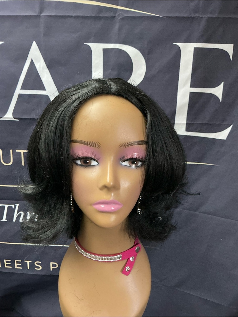 Short Black Women's Wig - Sleek Layered Style